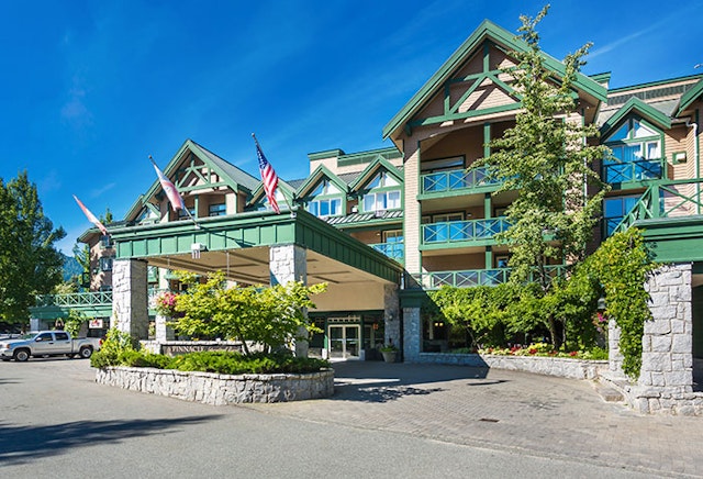 Pinnacle Hotel Whistler Village