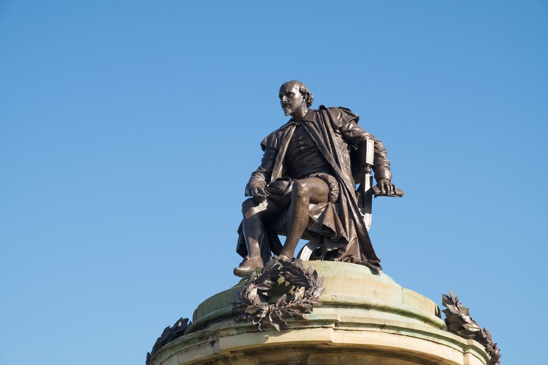 England Luxury Tour with Private Driver: Explore Historic Cities in Style