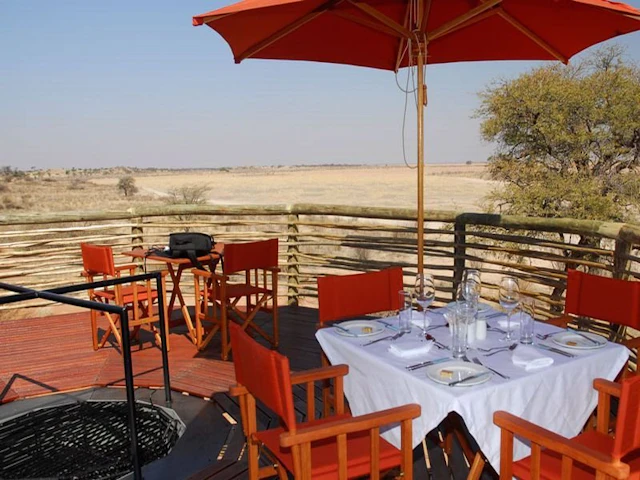 Suricate Tented Kalahari Lodge