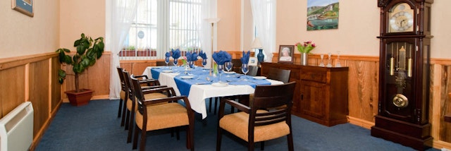 Castletown Hotel