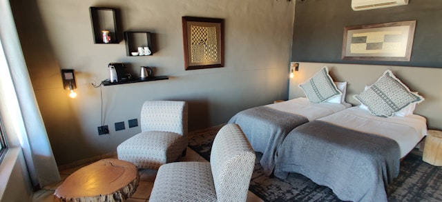 Ai Aiba - The Rock Painting Lodge