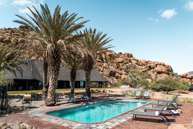 Ai Aiba - The Rock Painting Lodge