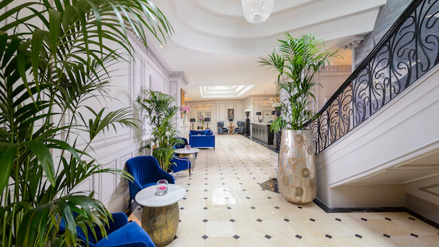 Dromhall Hotel