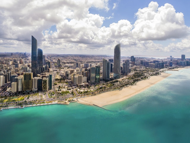 Kombireise Abu Dhabi und Dubai: Wüste, Städte & Meer