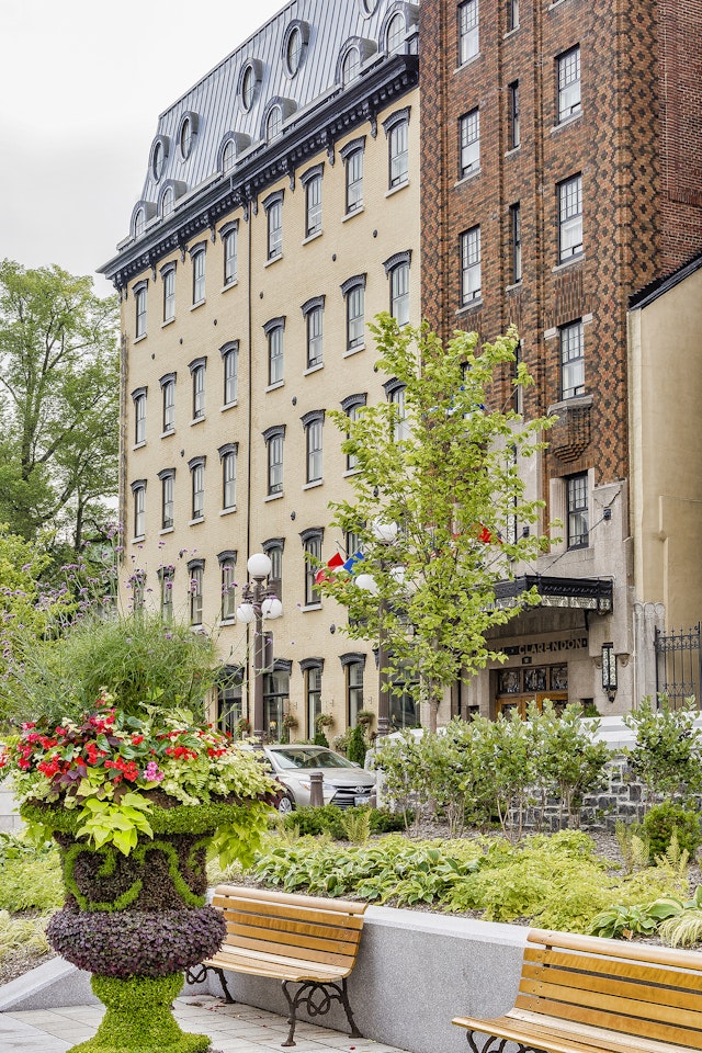 Clarendon Hotel