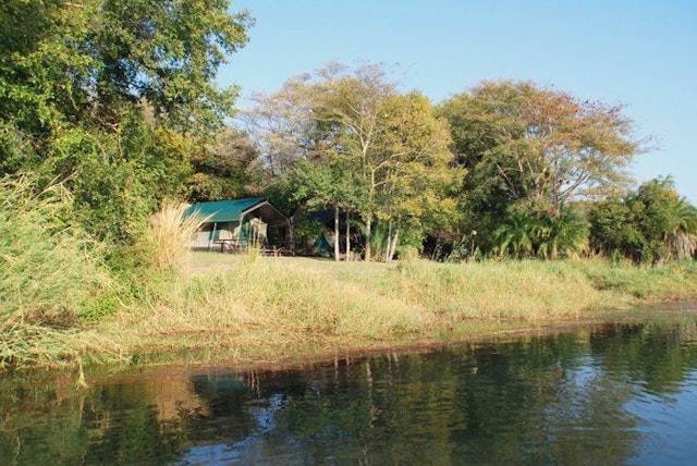 Ndhovu Safari Lodge