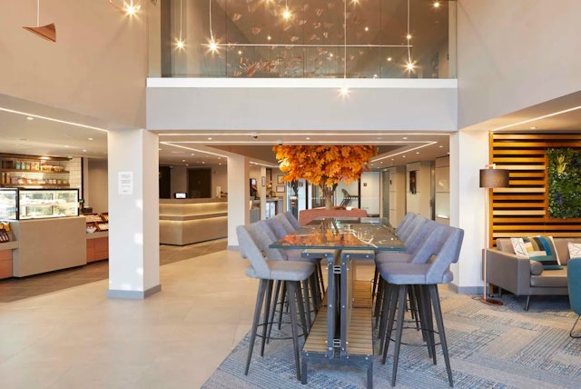 Roomzzz Aparthotel York