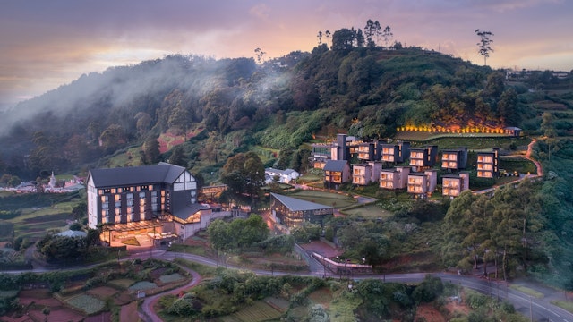 The Golden Ridge Hotel