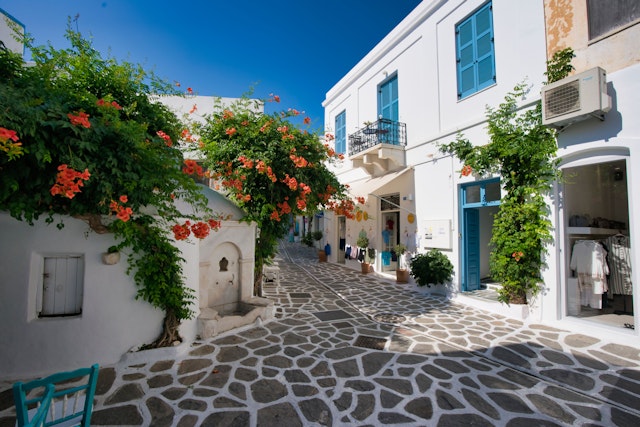 Paros-2