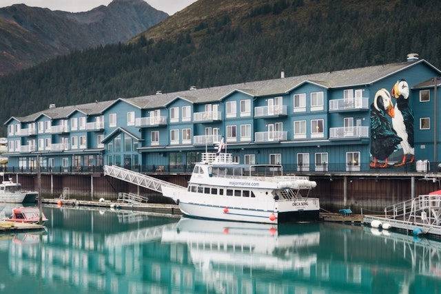 Harbor 360 Hotel