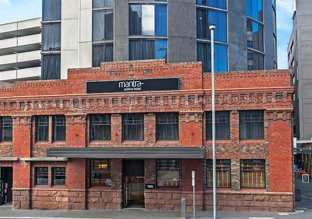 Mantra Collins Hotel