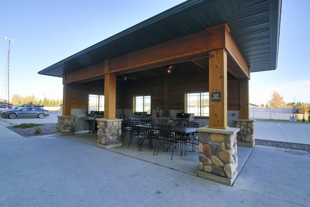 Hawthorn Extended Stay by Wyndham Minot