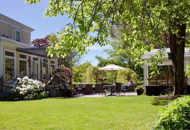 Tattingstone Inn