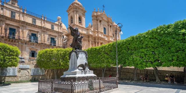 Noto-3