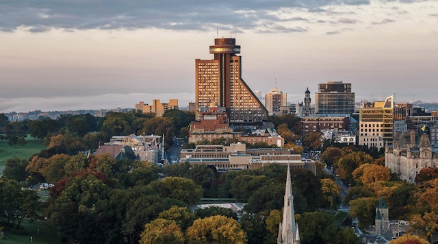 Hotel Le Concorde Quebec
