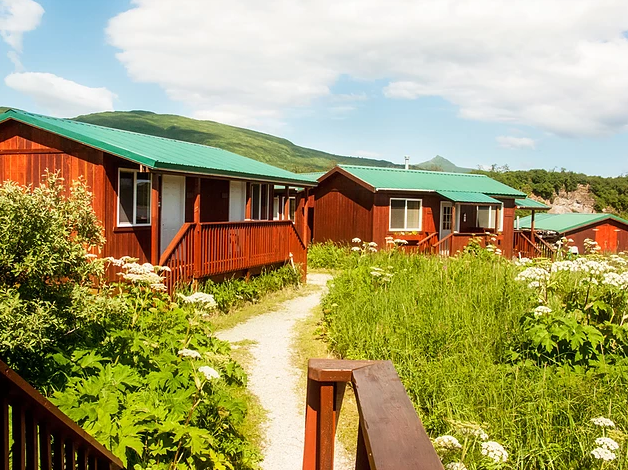 Katmai Wilderness Lodge