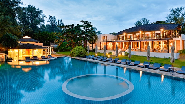 Twin Lotus Resort & Spa