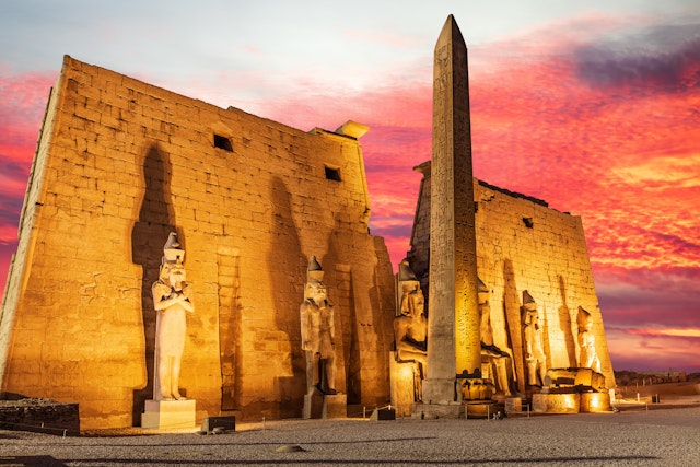 Luxor-0