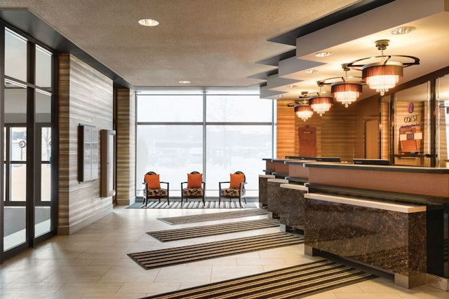 Coast Edmonton Plaza Hotel