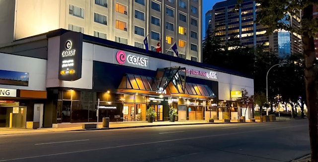 Coast Edmonton Plaza Hotel
