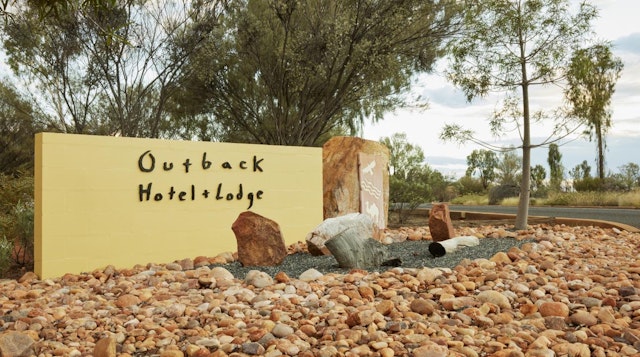 Outback Hotel & Lodge