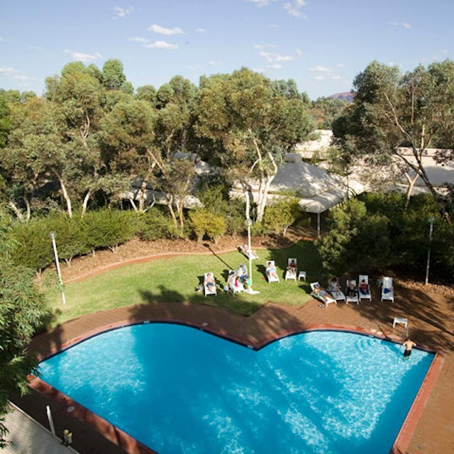 Outback Hotel & Lodge