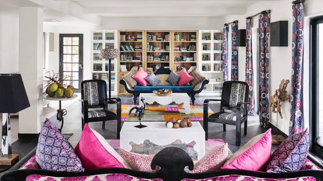 Owl and the Pussycat Hotel & Restaurant