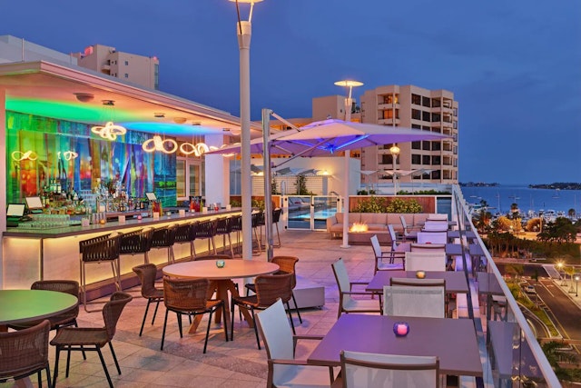 Art Ovation Hotel
