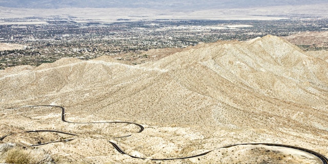 Palm Desert -3