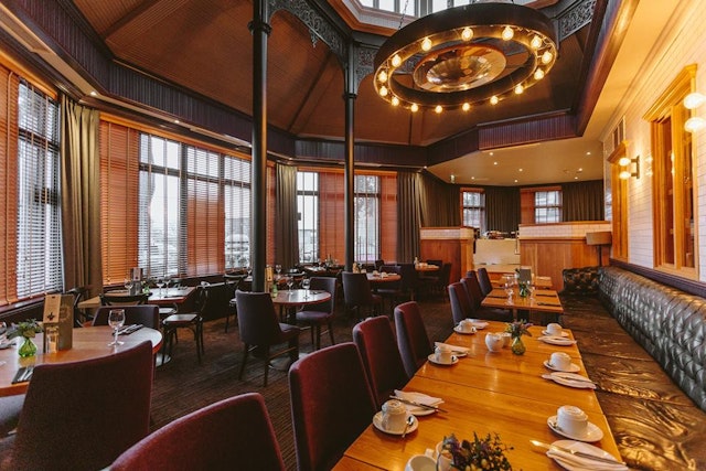Palm Court Hotel