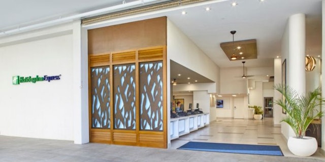 Holiday Inn Express Waikiki