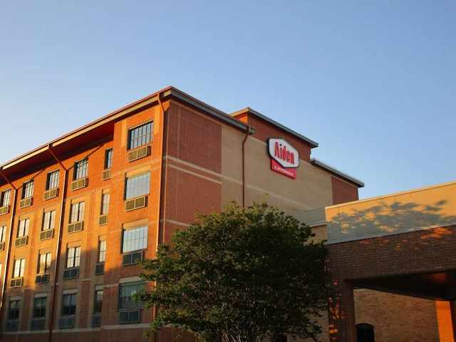 Aiden by Best Western @ San Antonio Riverwalk