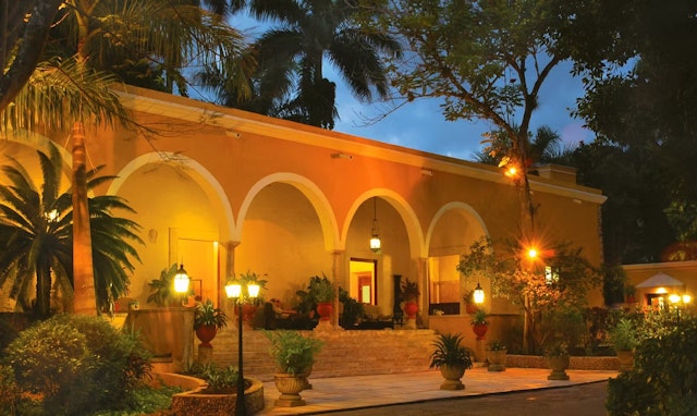 Hacienda Chichen Resort
