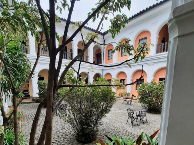 Hotel La Plazuela