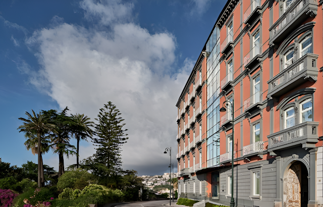 De Bonart Naples Curio Collection by Hilton