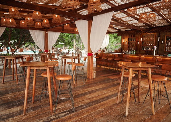 La Passion by Achariyak