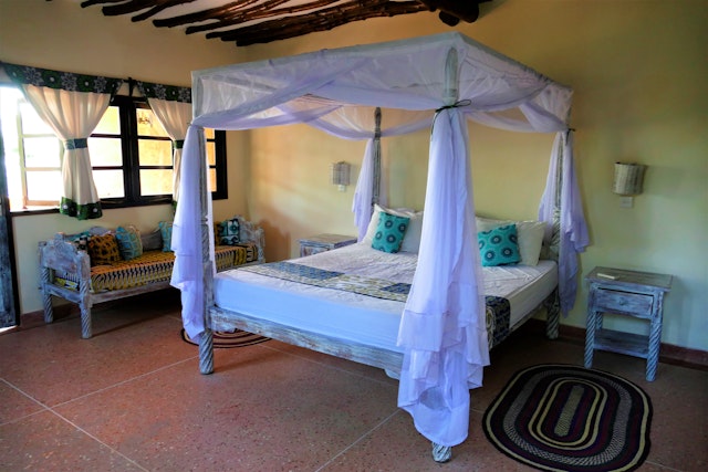 Chale Island Resort