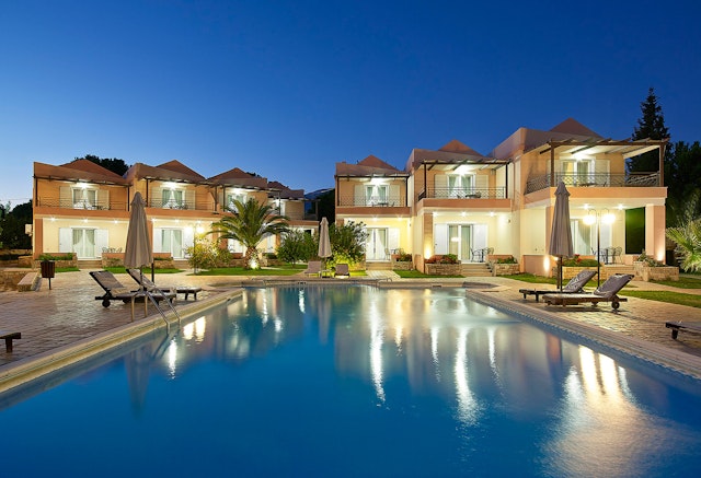 Avantis Suites Hotel