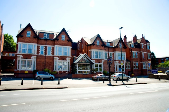 Best Western Plus Linton Lodge Hotel