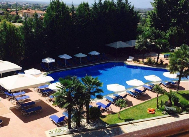 Famissi Eden Hotel