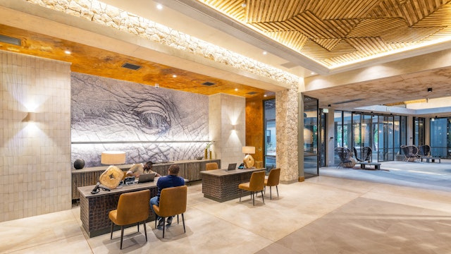 Mokuti Etosha Lodge