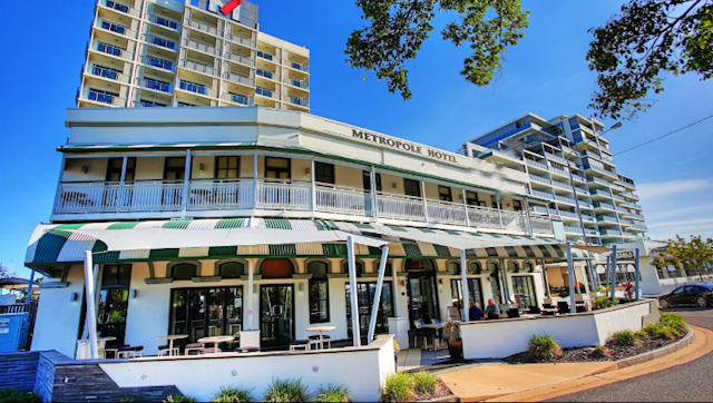 Oaks Townsville Metropole Hotel