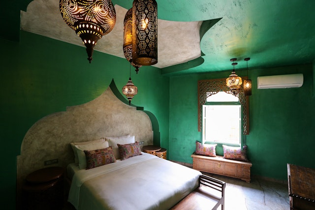 DECAN Concept Boutique Estate