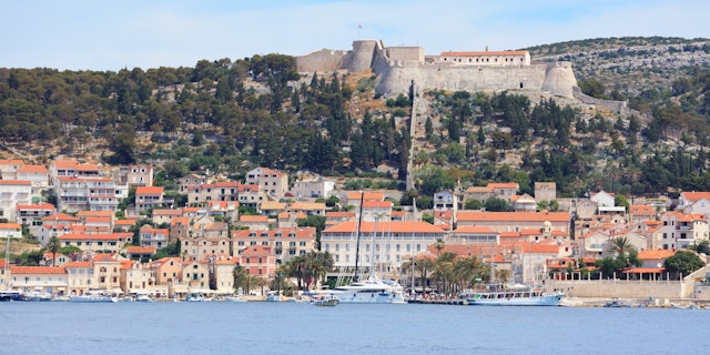 Hvar-2