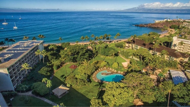 Ka'anapali Beach Hotel