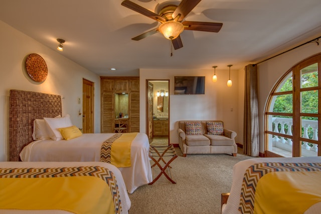 Buena Vista Chic Hotel