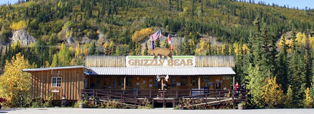 Denali Grizzly Bear Resort