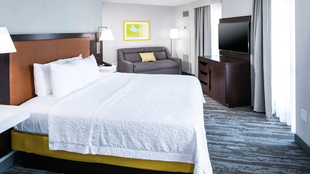 Hampton Inn & Suites Memphis-Beale Street