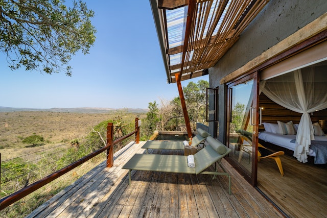 Rhino Ridge Safari Lodge