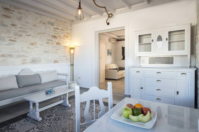 Contaratos Beach Hotel